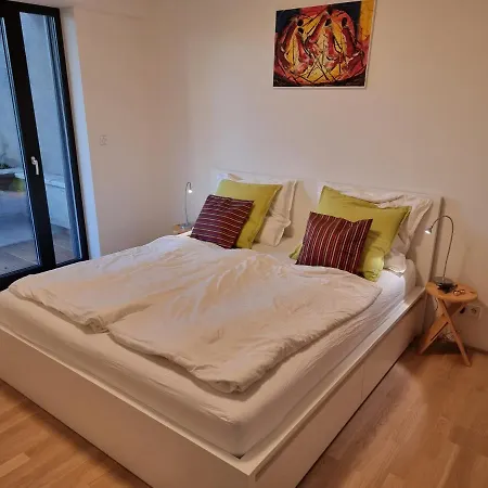 Quiet 1-bedroom In A Basement Of New Appartement Prague